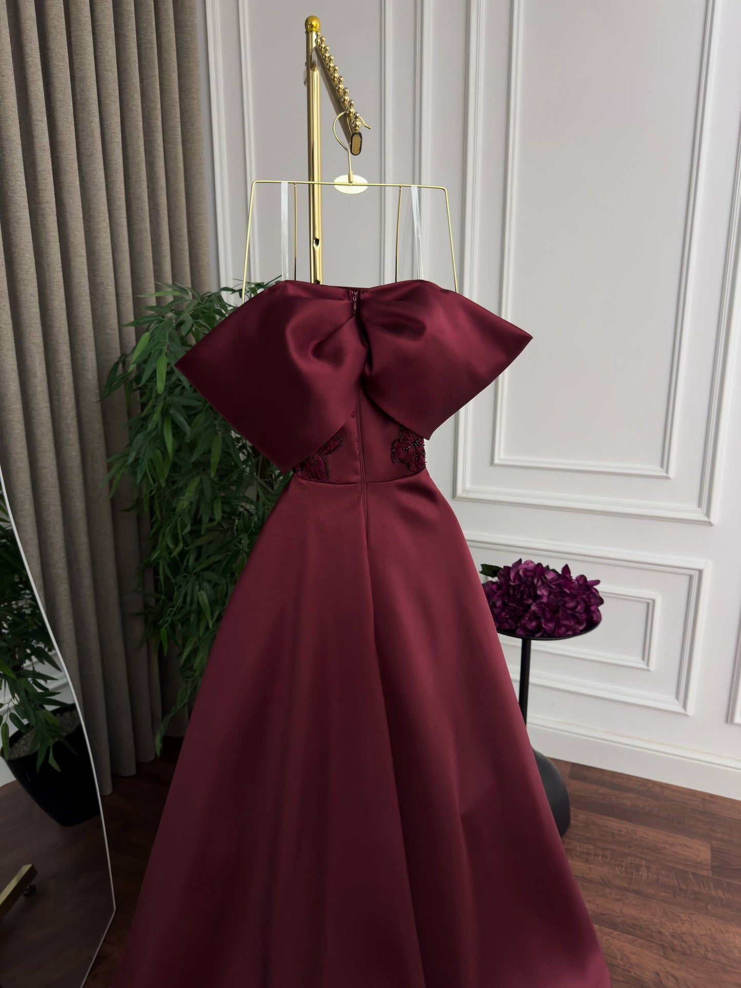DIO01 Burgundy Evening  with Hand-Embroidered Bodice and Mikado Flare