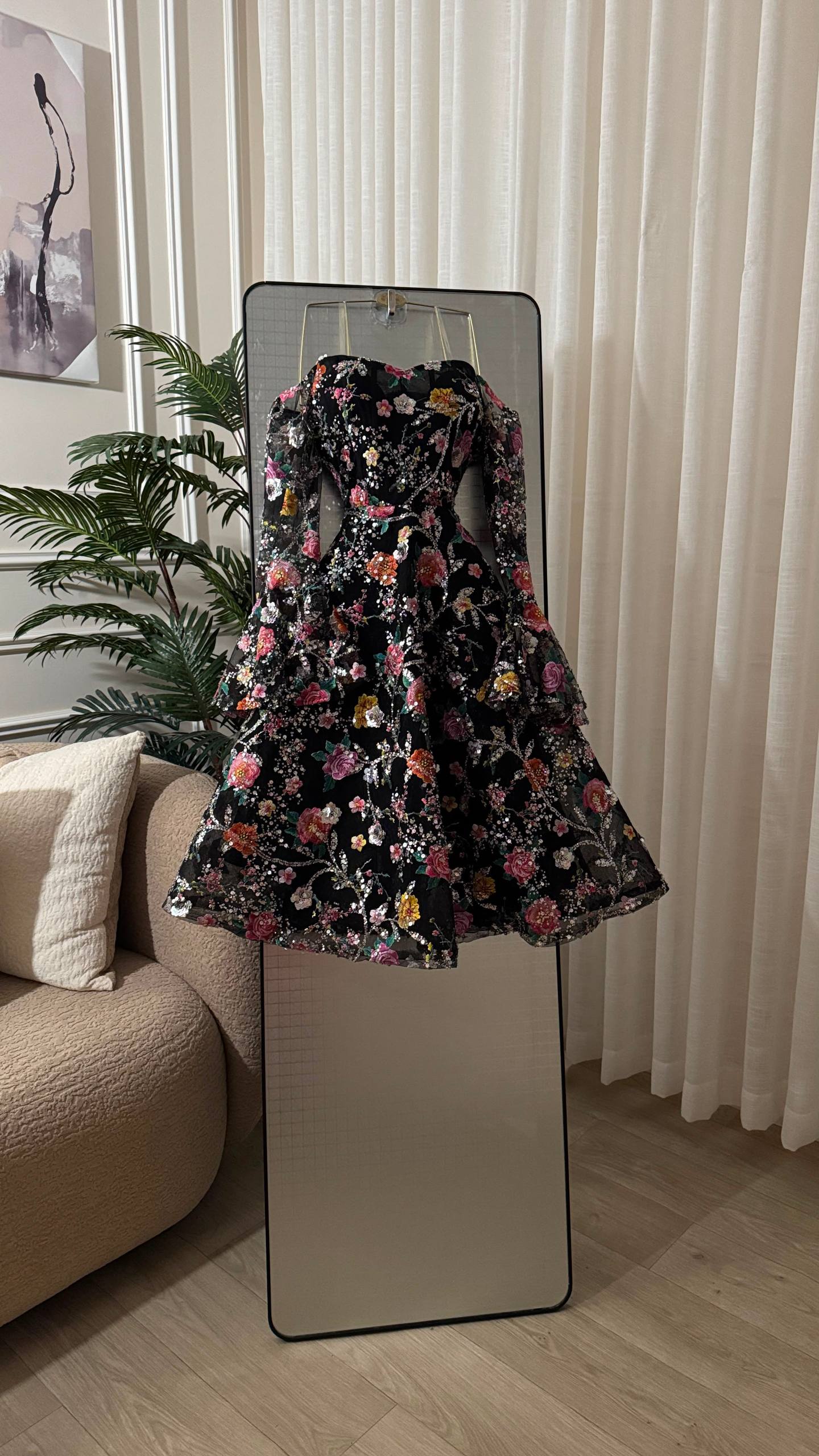 KN07 The Timeless Short Dress with Exclusive Floral Chic and Evening Chiffon