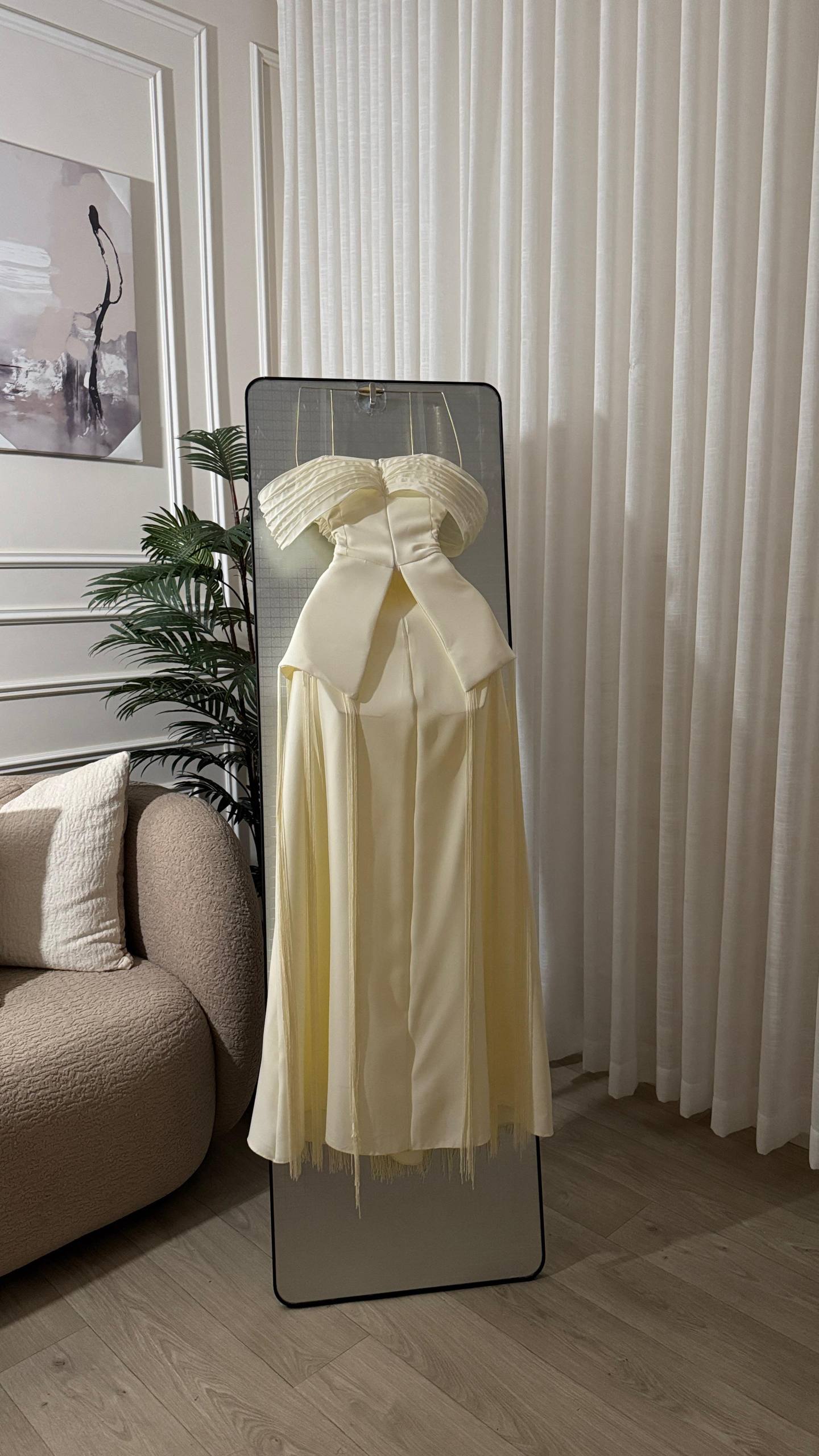 KN03 Elegant White Dress for the ENGAGEMENT in Barbie Style with Fringe