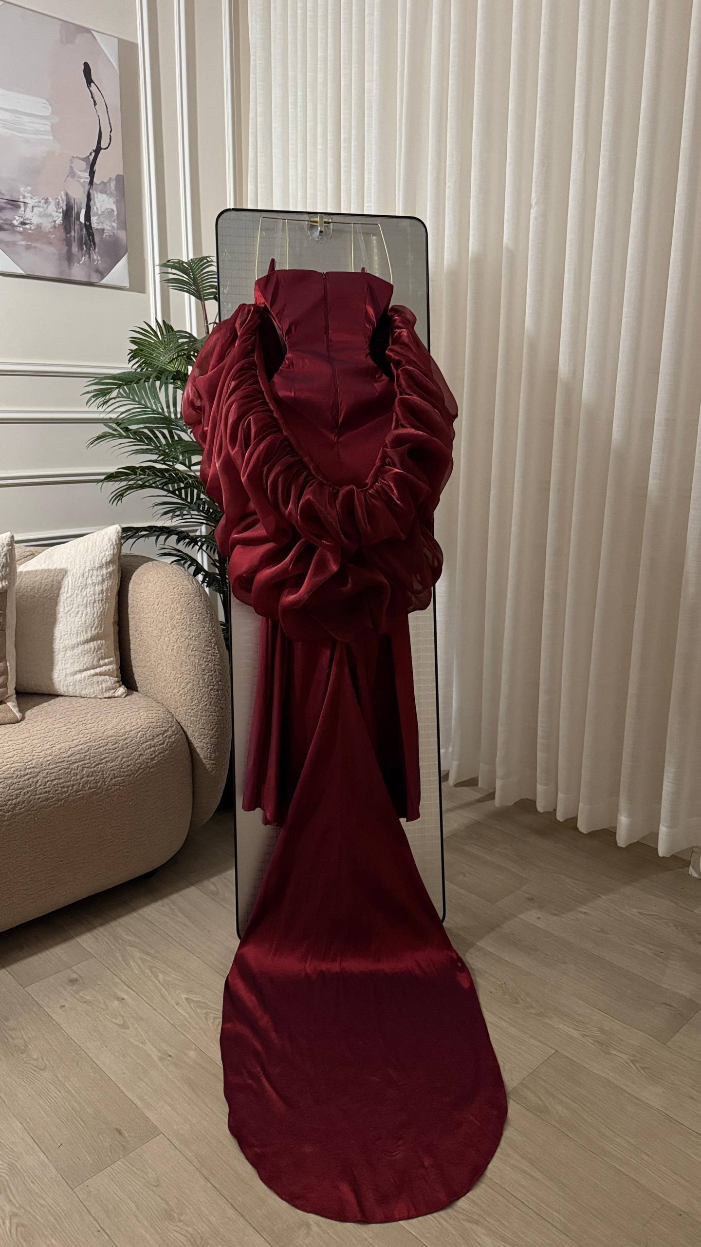 KN04 Elegant Red Evening Dress in Shantung with Crinkle and Long Shawl
