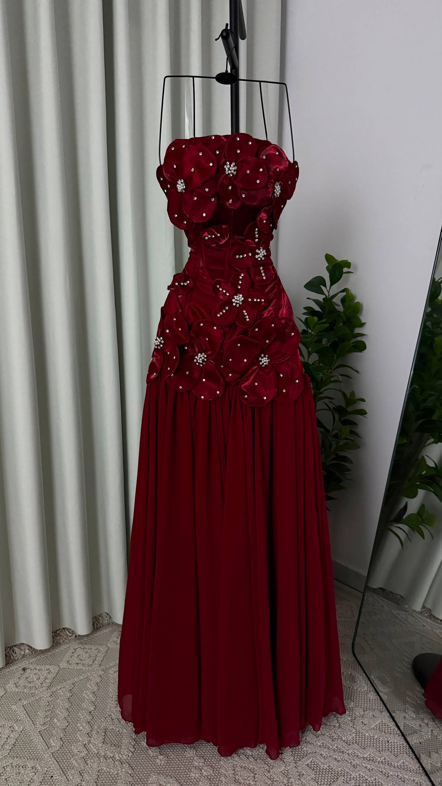 MNG Luxurious Evening Gown with 3D Floral Embellishments, Pearls, and a Flowing Chiffon Skirt